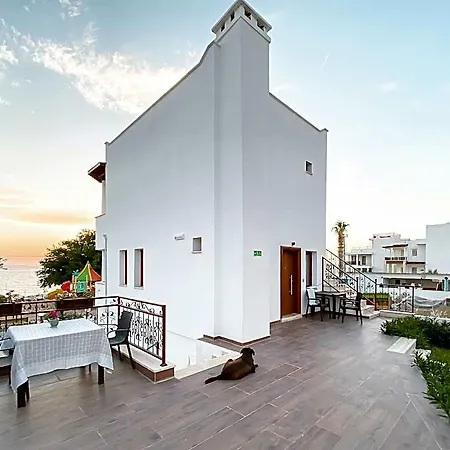Turgutreis Aparthotel 4*
